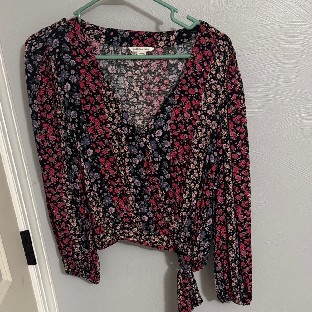 American Eagle Floral Wrap Blouse - Black and Pink